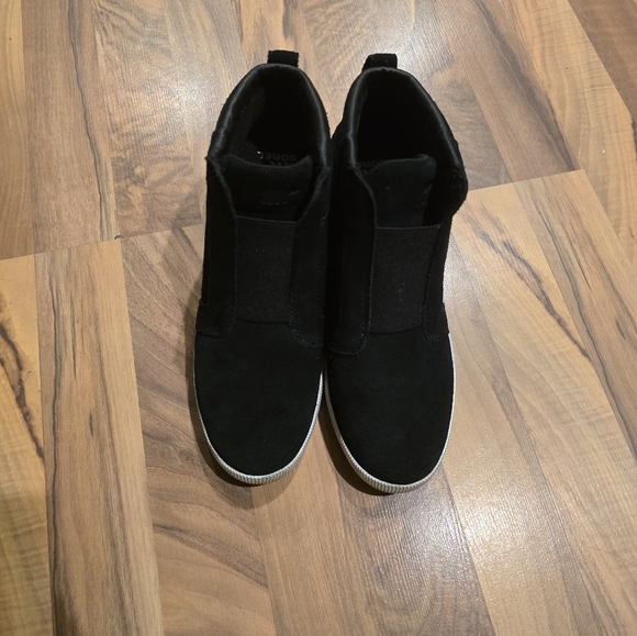 Sorel Women's Out N About Hidden Wedge Black And White Ankle Bootie Size 9 - Picture 2 of 10